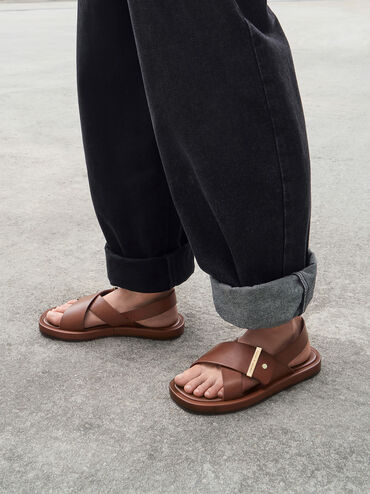 Crossover Back Strap Sandals, สีคอนยัค, hi-res
