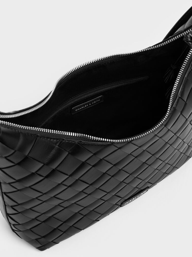 กระเป๋าโฮโบดีเทลงานสานประดับพู่รุ่น Ivette, สีดำอะไหล่สีเงิน, hi-res