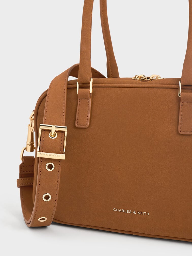 กระเป๋าทรงโบว์ลิ่งแบบมีเท็กซ์เจอร์รุ่น Sianna, สีน้ำตาล, hi-res