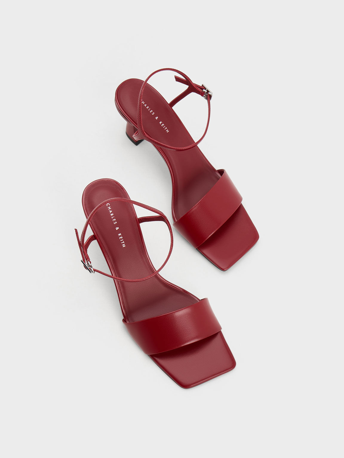 Sandals re hotsell