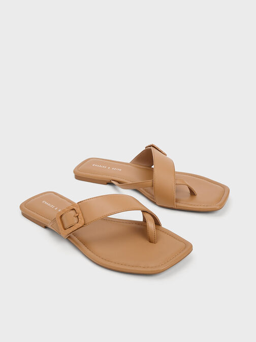 Quilted Buckle Thong Sandals, สีคาเมล, hi-res