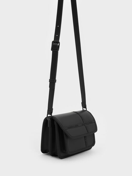 Avenue Contrast-Trim Crossbody Bag, สีดำ, hi-res