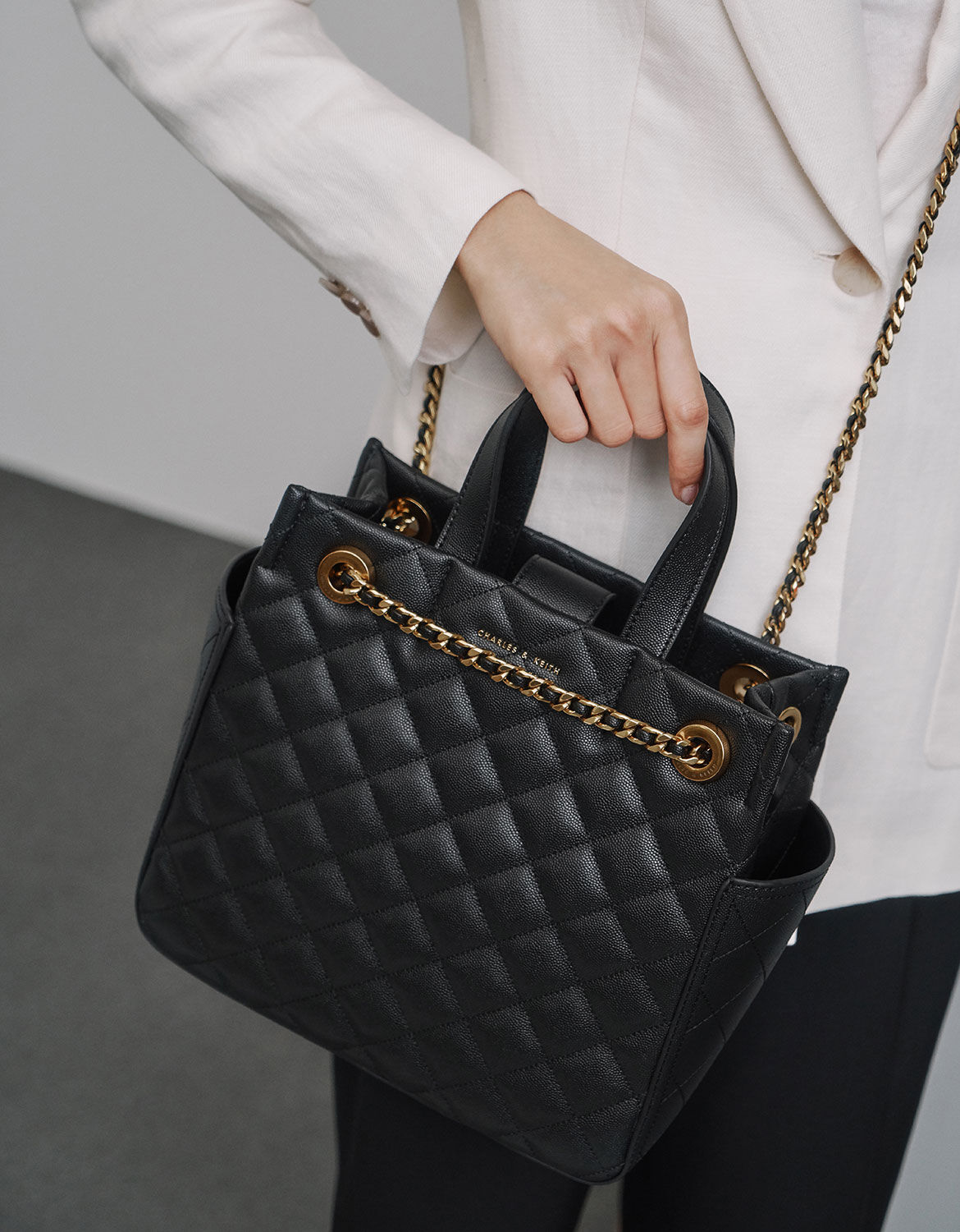 Tote chain store
