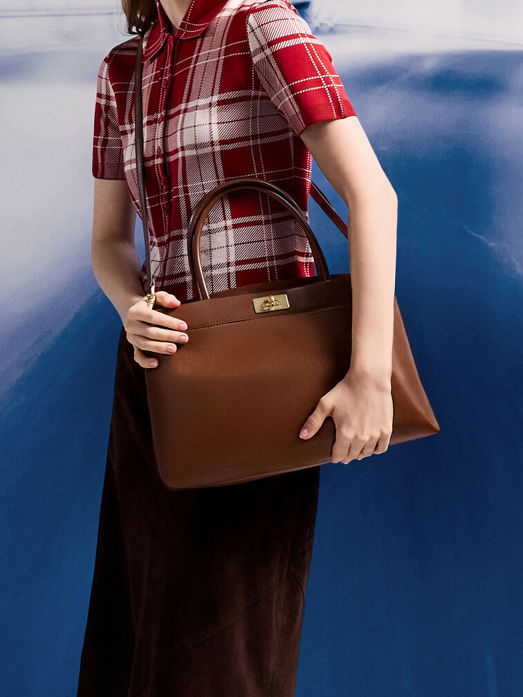 กระเป๋าสะพายข้างทรง Satchel ดีไซน์หูจับด้านบนรุ่น Lennie, สีดาร์คบราวน์, hi-res
