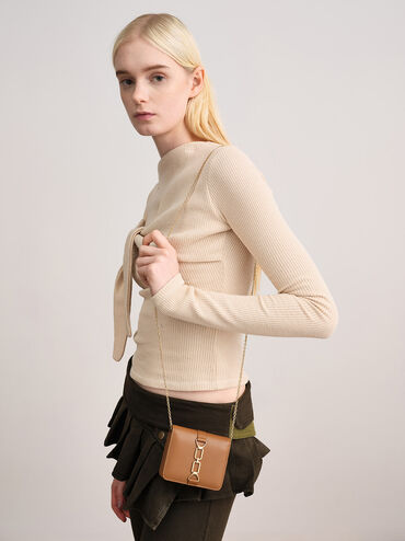 กระเป๋าใส่บัตรตกแต่งสายโซ่รุ่น Agatha, สีน้ำตาล, hi-res