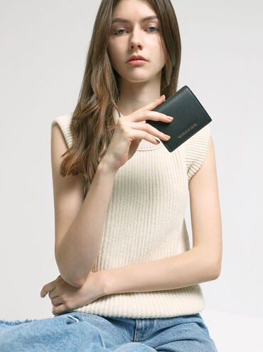 กระเป๋าสตางค์ใบสั้นแบบพับสองทบรุ่น Daisy, สีดำ, hi-res