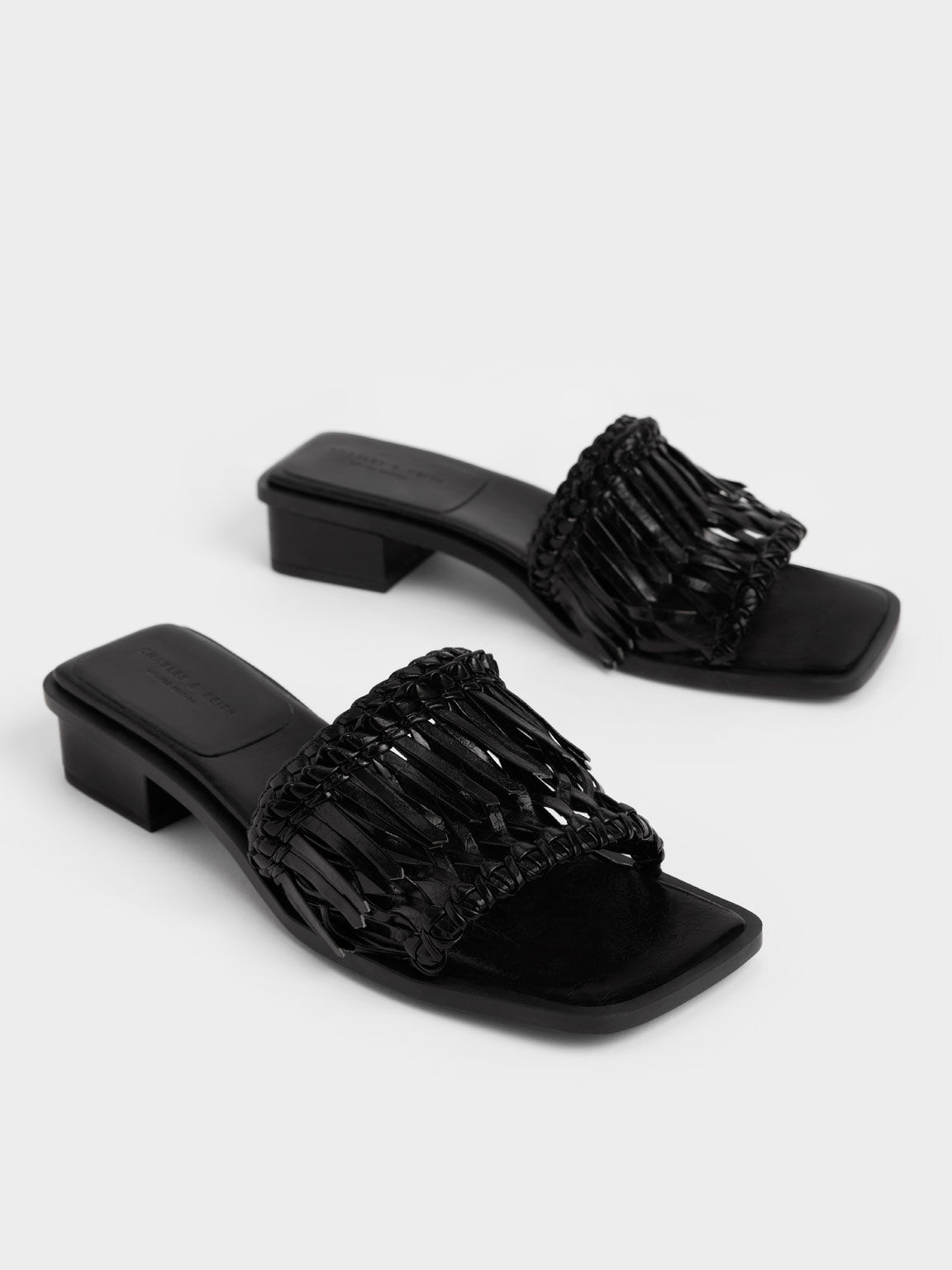 Wrinkled Patent Fringe Sandals, Black, hi-res