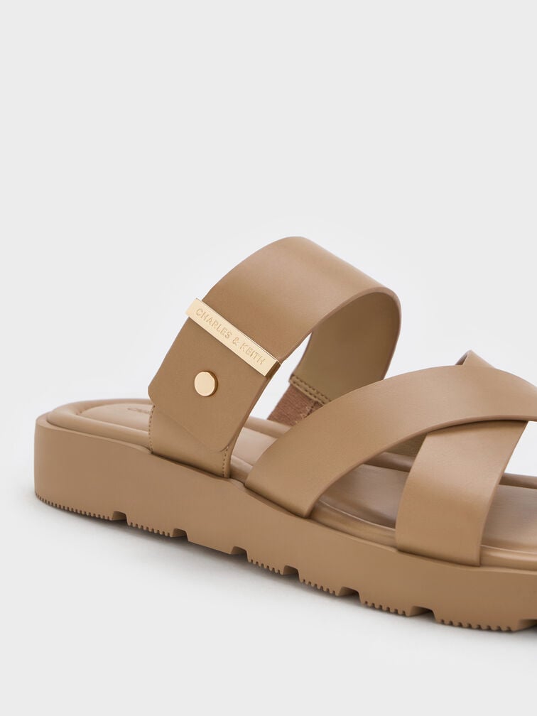 รองเท้าแตะแบบสวมดีไซน์สายไขว้ตกแต่งเมทัลลิค, สีโทป, hi-res