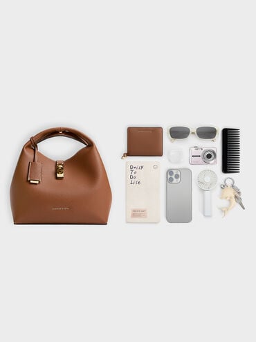 กระเป๋าทรงถังตกแต่งตัวล็อคแบบหมุนรุ่น Chance, สีช็อคโกแลต, hi-res