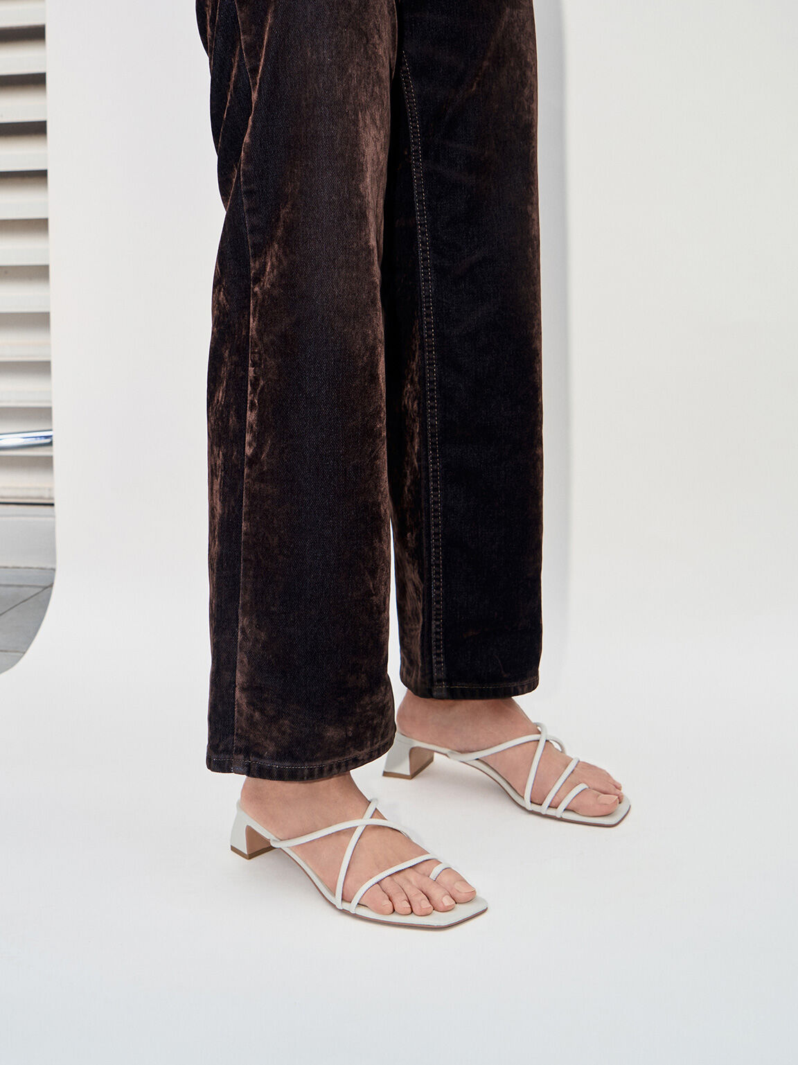 White Strappy Toe Ring Sandals CHARLES KEITH TH