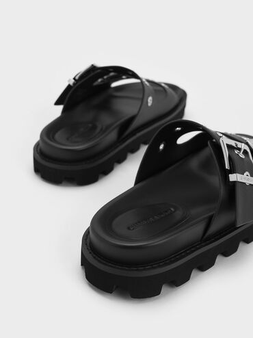 รองเท้าแตะสายคาดเท้าแบบคู่ตกแต่งด้วยหมุดโลหะ Grommet รุ่น Trill, สีดำ, hi-res