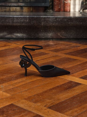 รองเท้าส้นสูงดีเทลส้นรูปดอกไม้ดีไซน์หัวแหลมพร้อมสายรัดข้อเท้า, สีแบล็คเท็กซ์เจอร์, hi-res