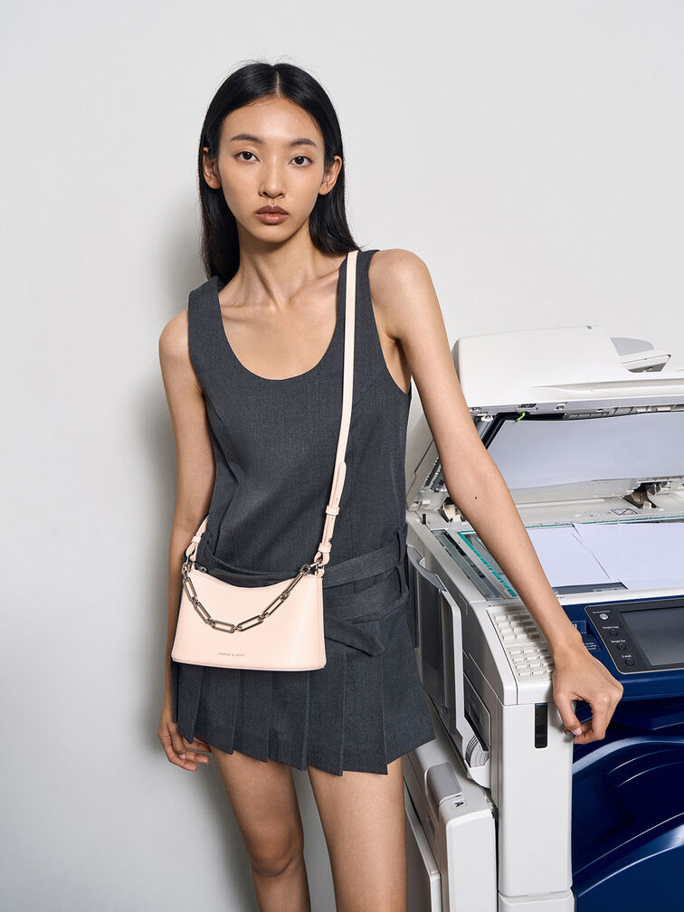 กระเป๋าถือที่จับแบบโซ่รุ่น Robyn, สีชมพูอ่อน, hi-res