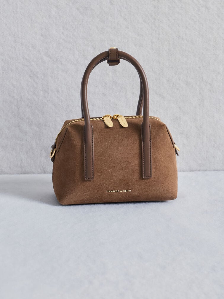 กระเป๋าทรงโบว์ลิ่งวัสดุหนังกลับรีไซเคิลดีเทลเมทัลลิครุ่น Deyna, สีมอคค่าบราวน์, hi-res