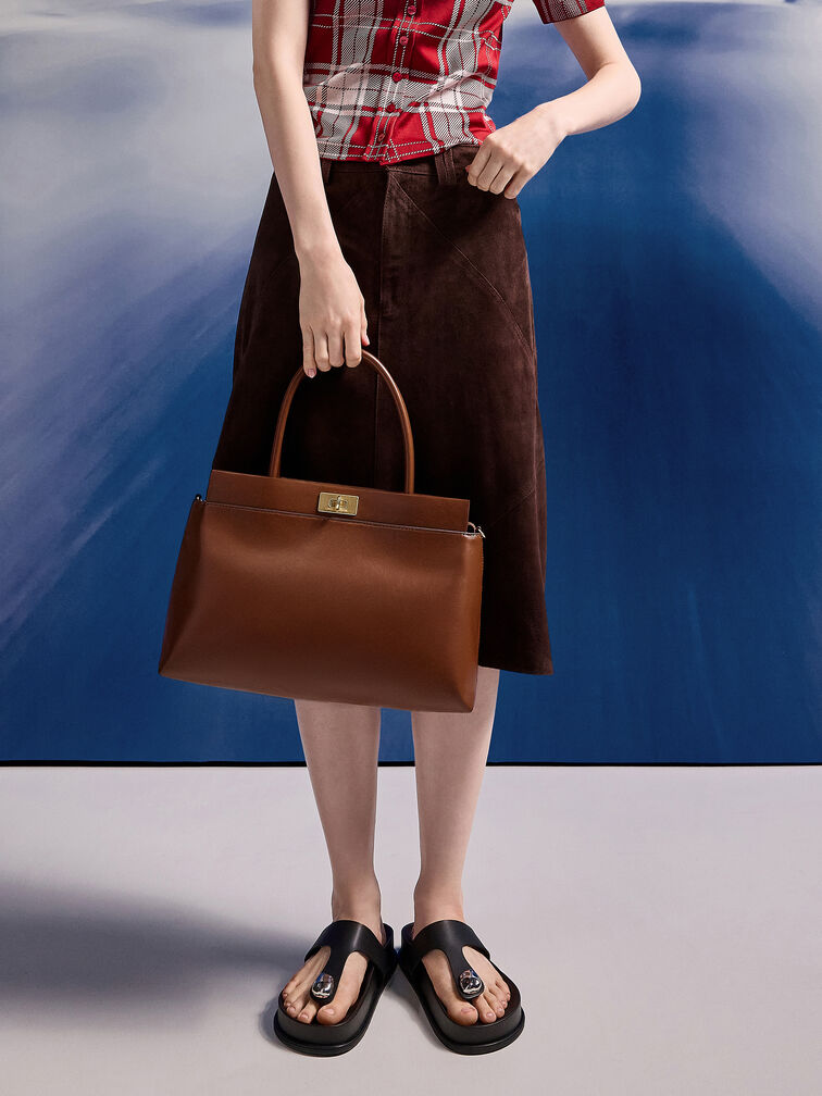 กระเป๋าสะพายข้างทรง Satchel ดีไซน์หูจับด้านบนรุ่น Lennie, สีดาร์คบราวน์, hi-res