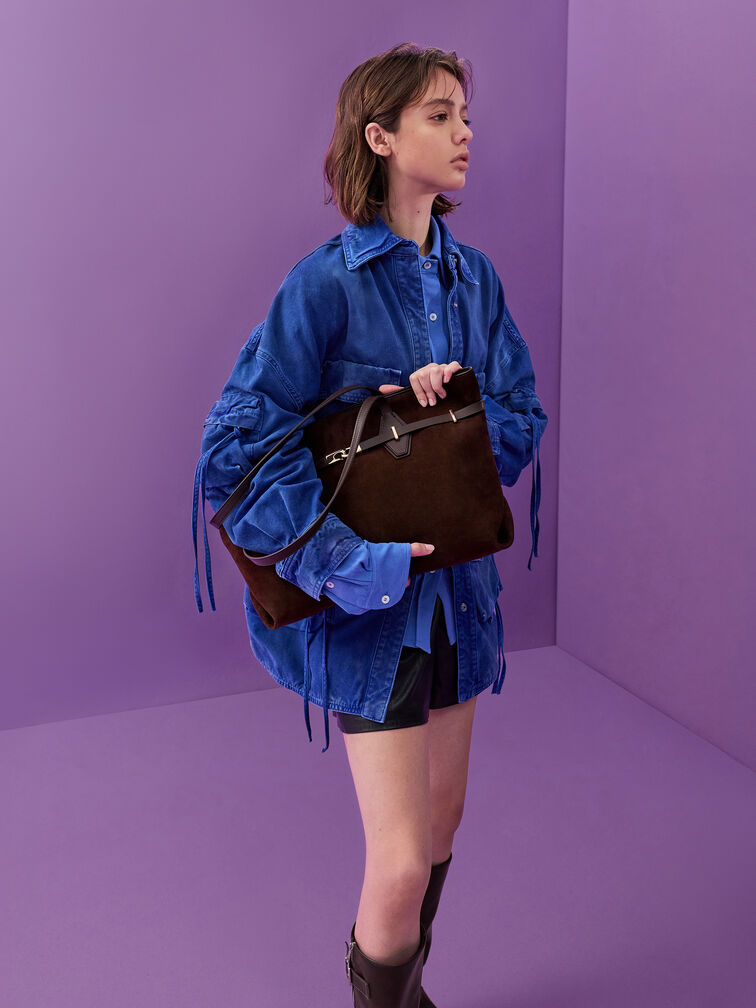 กระเป๋าโท้ทหูจับแบบคู่วัสดุหนังกลับสังเคราะห์รีไซเคิล ตกแต่งดีเทลเข็มขัดรุ่น Arlet, สีเอสเพรสโซบราวน์, hi-res