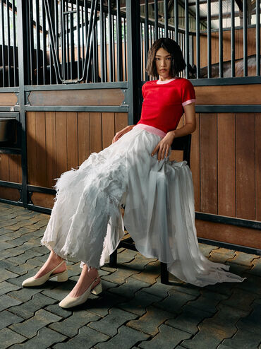 รองเท้ารัดส้นวัสดุหนังแก้วรุ่น Danni, สีชอล์ค, hi-res