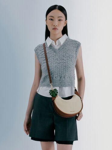 กระเป๋าโฮโบทรงโค้งผ้าแคนวาสพร้อมสายแบบถักรุ่น Blume, สีโทปแคนวาส, hi-res