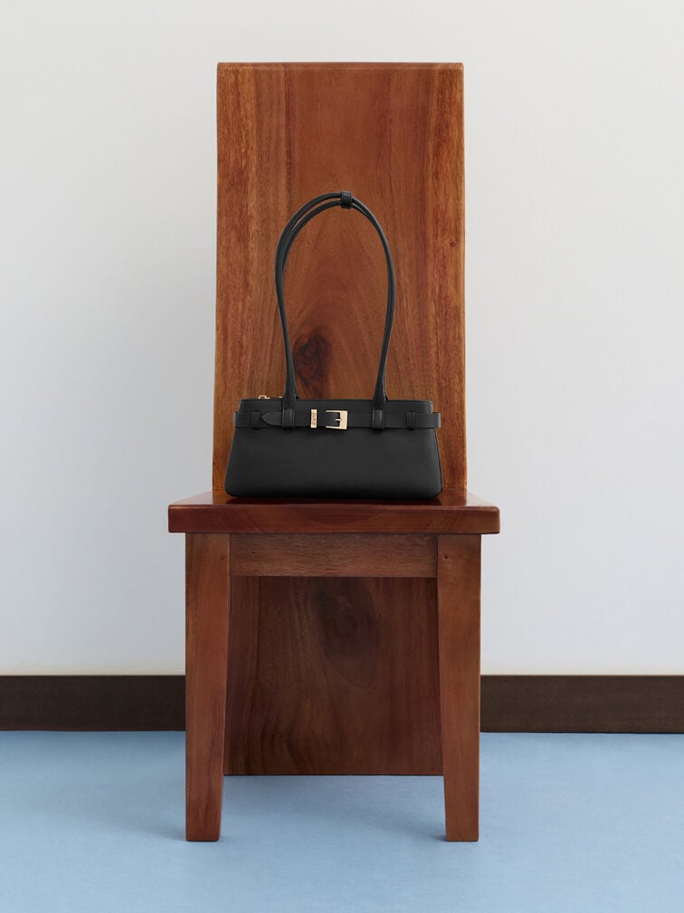 กระเป๋าสะพายไหล่หนังแท้ตกแต่งสายเข็มขัดรุ่น Jody, สีดำ, hi-res