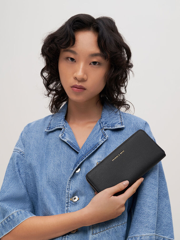 กระเป๋าสตางค์ใบยาวดีไซน์ที่ปิดแบบซิปรอบรุ่น Dulcie, สีดำ, hi-res