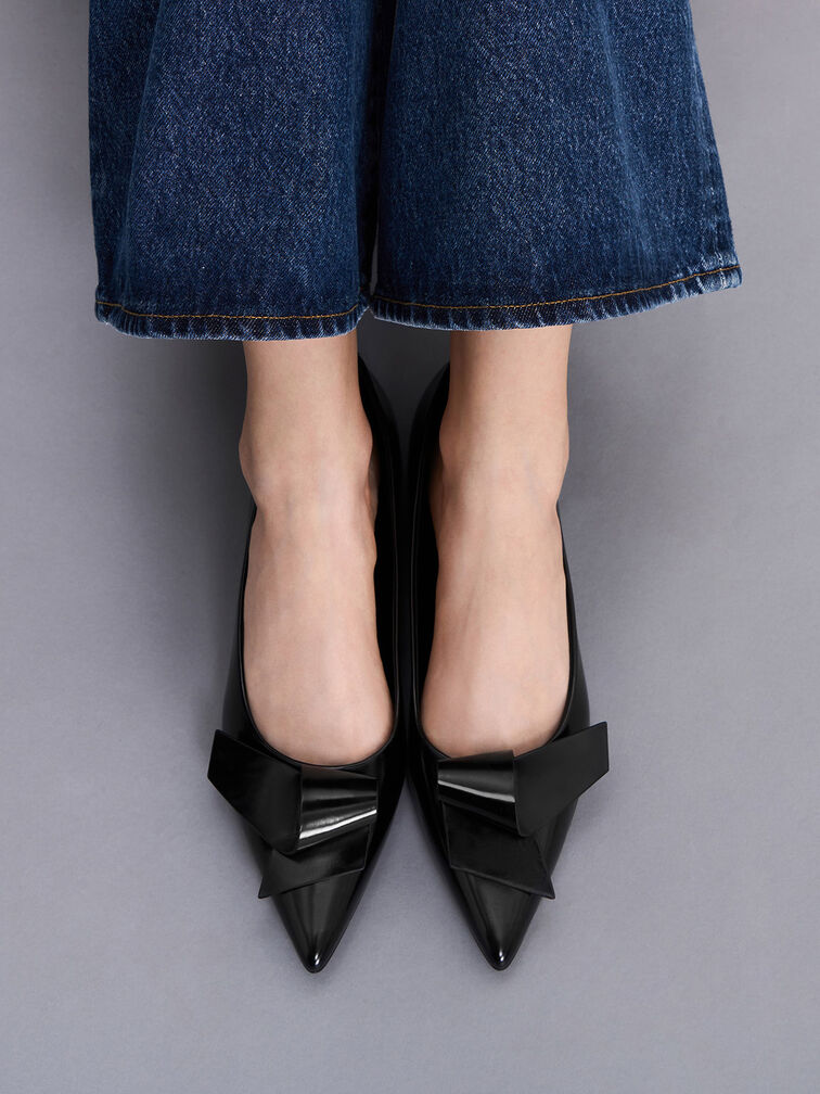 Sculptural Knot Pointed-Toe Flats, หนังเงาสีดำ, hi-res
