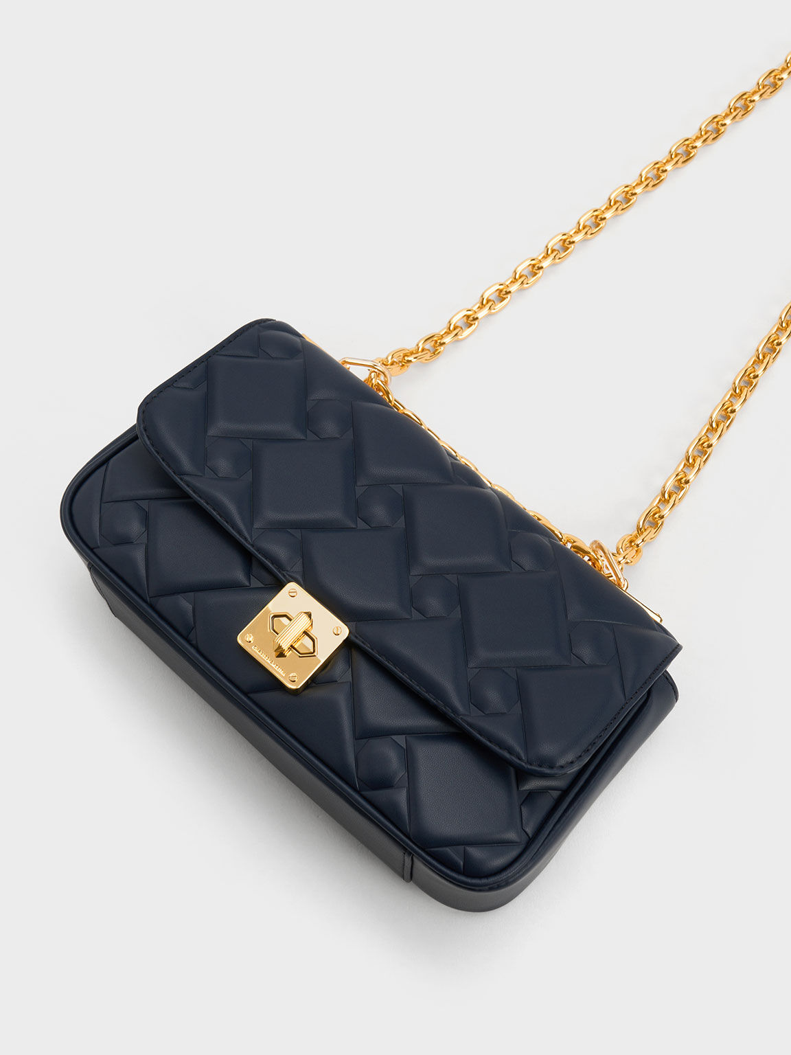 Quilted chain purse clearance