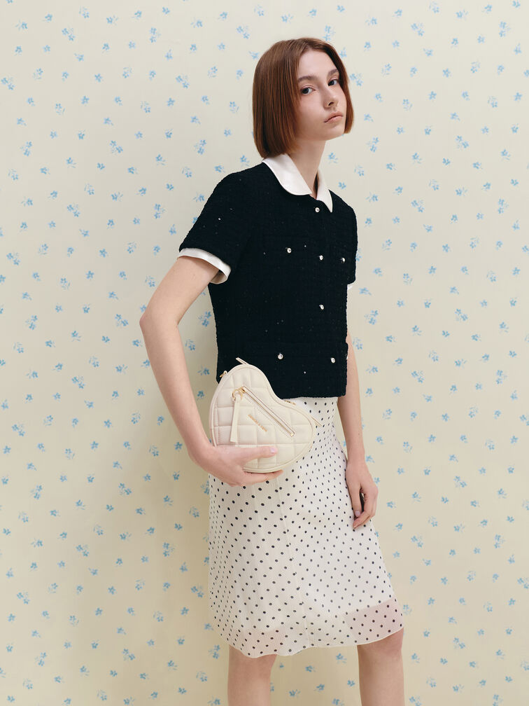 กระเป๋าสะพายข้างดีไซน์หัวใจลายควิลท์รุ่น Paffuto, สีครีม, hi-res