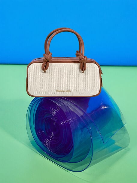 กระเป๋าสะพายข้างทรงยาวผ้าแคนวาสดีไซน์หูจับแบบผูกปมรุ่น Sammie, สีโทปแคนวาส, hi-res