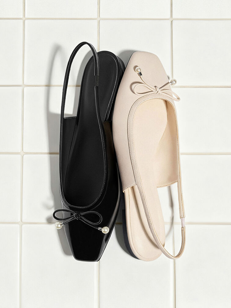 รองเท้าส้นเตี้ยแบบรัดส้นตกแต่งโบว์ประดับมุกรุ่น Barbara, สีชอล์ค, hi-res