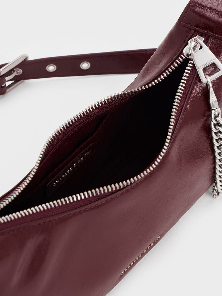 กระเป๋าโฮโบแบบย่นตกแต่งด้วยโซ่รุ่น Atwood, สีเบอร์กันดี, hi-res