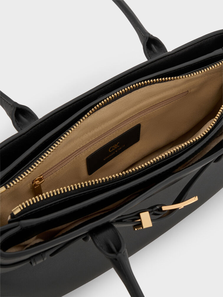 กระเป๋าสะพายไหล่หนังแท้ตกแต่งสายเข็มขัดรุ่น Jody, สีดำ, hi-res