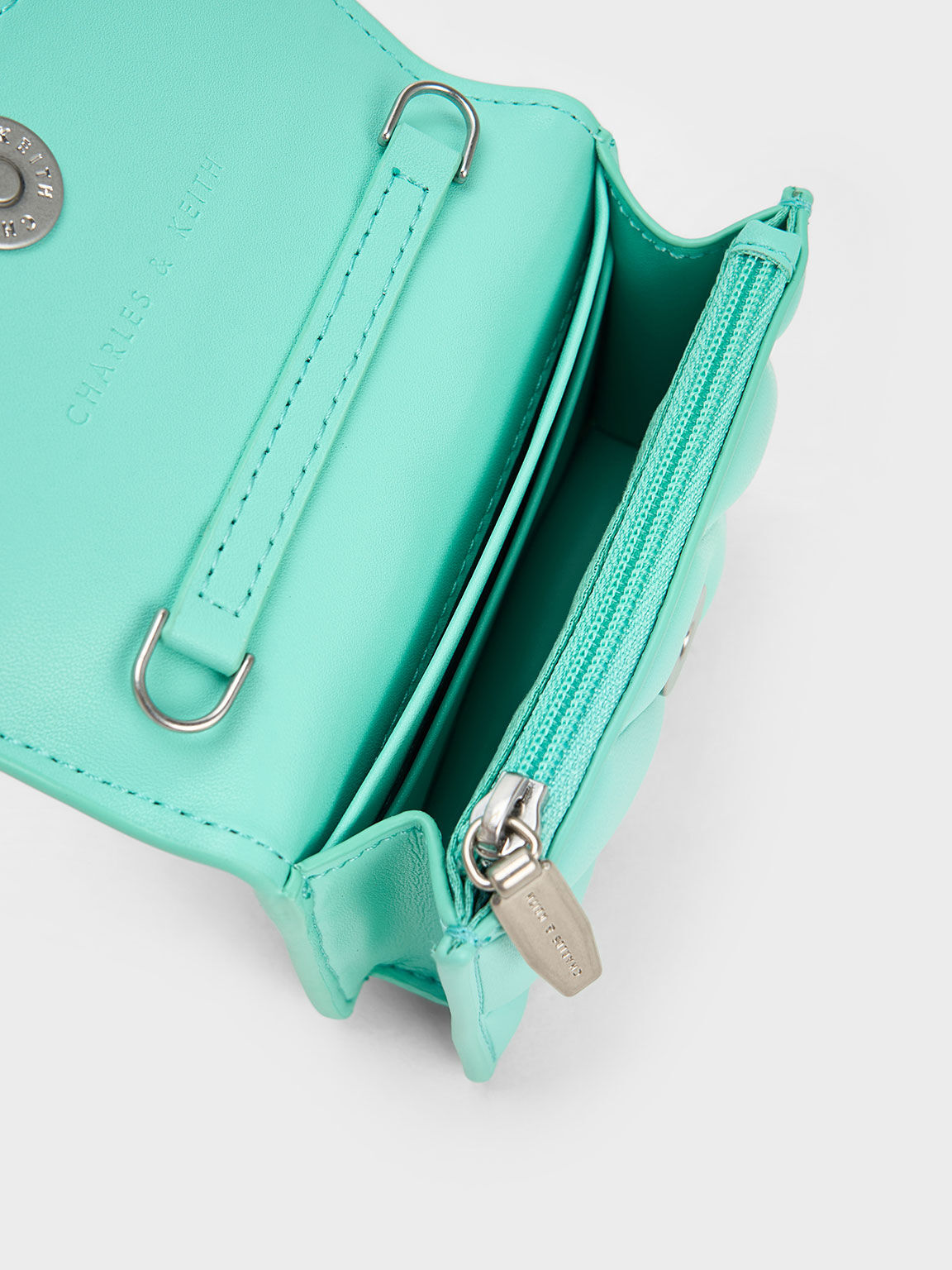 Phone pouch top mit flap wallet