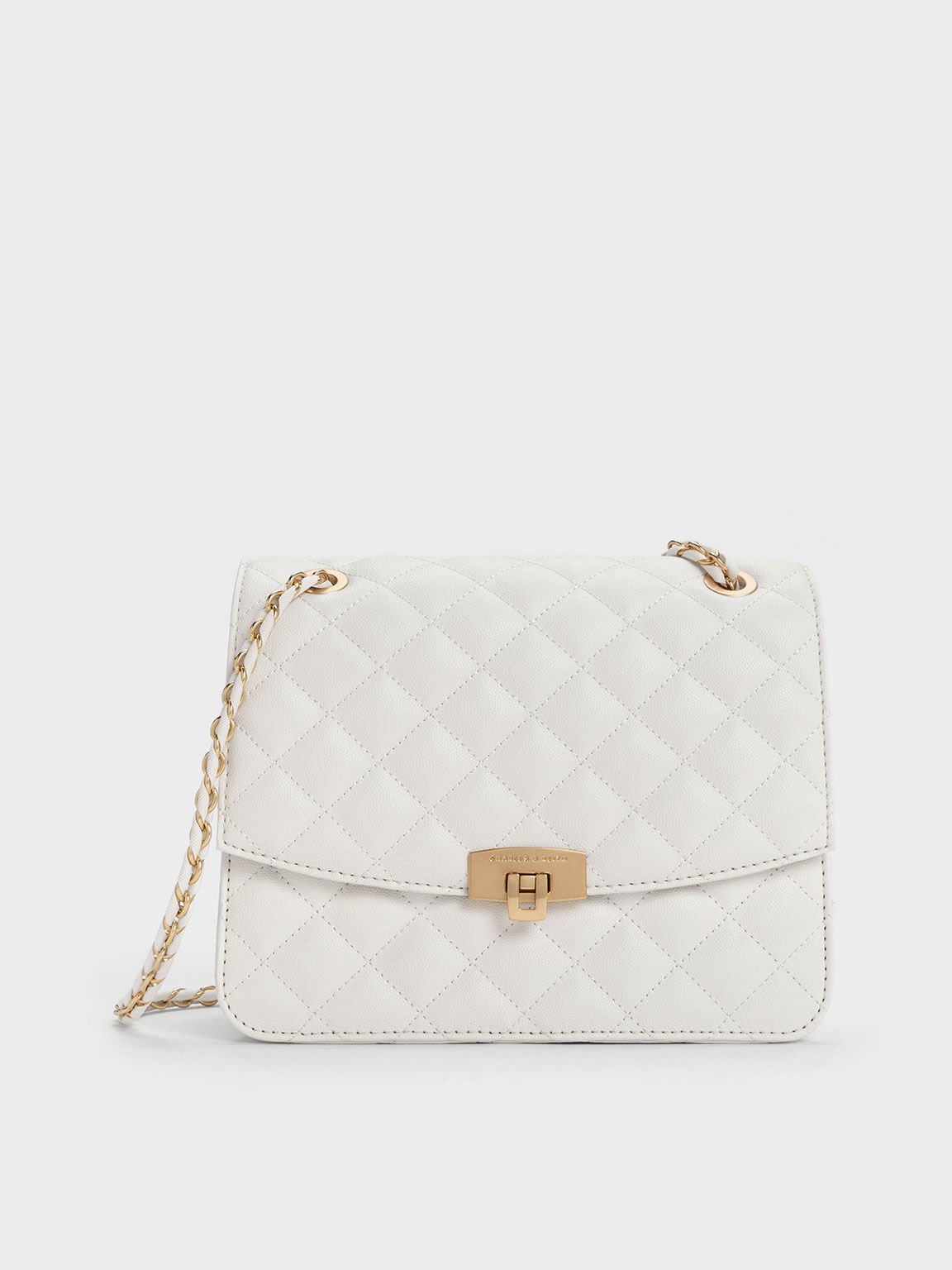 White quilted 2025 chain bag