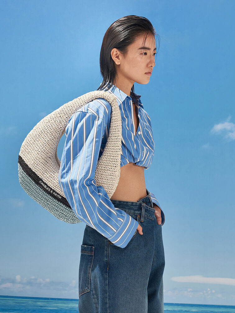 กระเป๋าโฮโบแบบถักดีเทลย่นรุ่น Allegra, สีครีม, hi-res