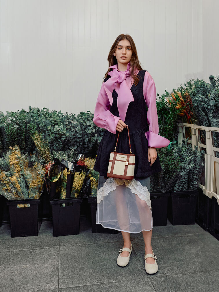 กระเป๋าทรงถังวัสดุผ้าแคนวาสรุ่น Scottie, สีอิฐ, hi-res