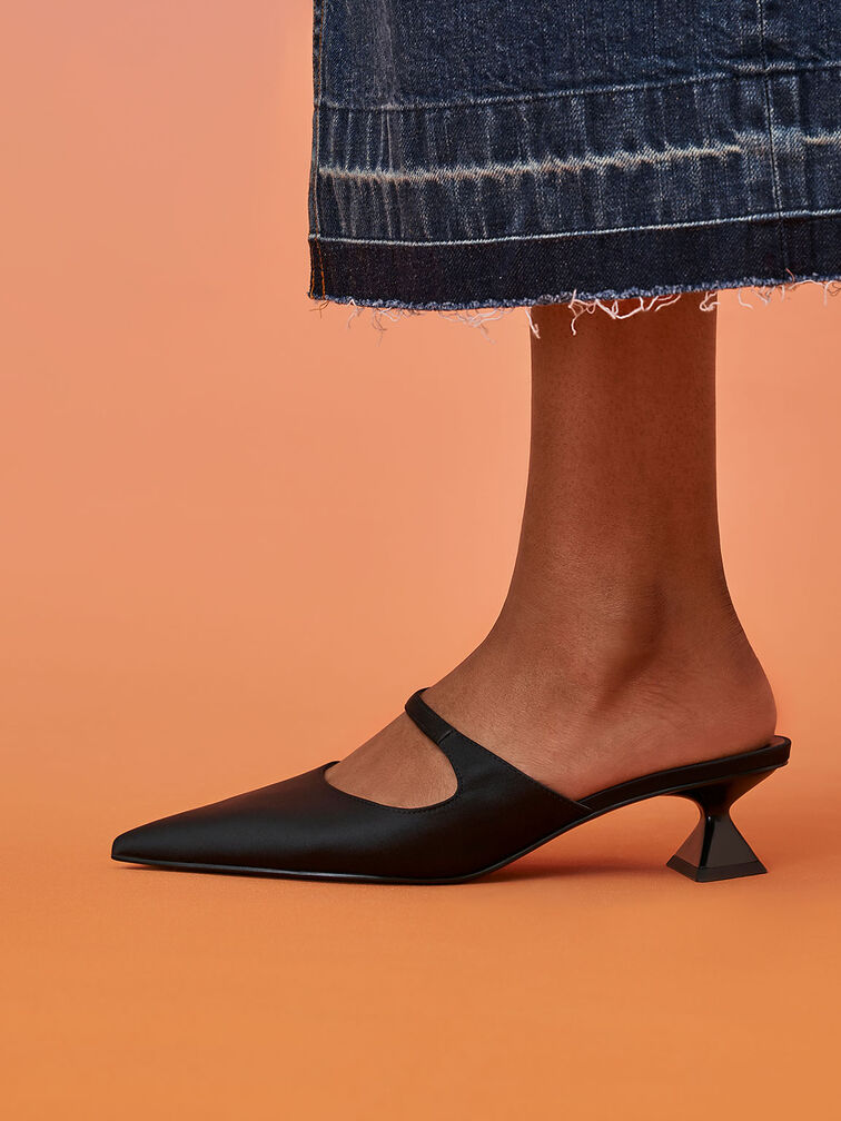 รองเท้าส้นสูงดีไซน์ส้น Sculptural แบบอสมมาตร, สีดำ, hi-res