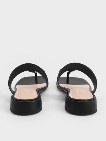รองเท้าแตะหนีบสายคาดเท้าแบบ T-Bar ตกแต่งด้วยอะไหล่เมทัลลิค, สีดำ, hi-res