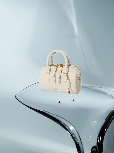กระเป๋าโบว์ลิ่งรุ่น Everleigh, สีครีม, hi-res