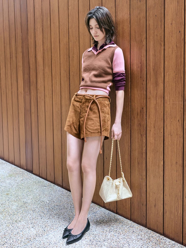 กระเป๋าทรงถังลวดลายควิลท์พร้อมเชือกรูดรุ่น Duo, สีครีม, hi-res