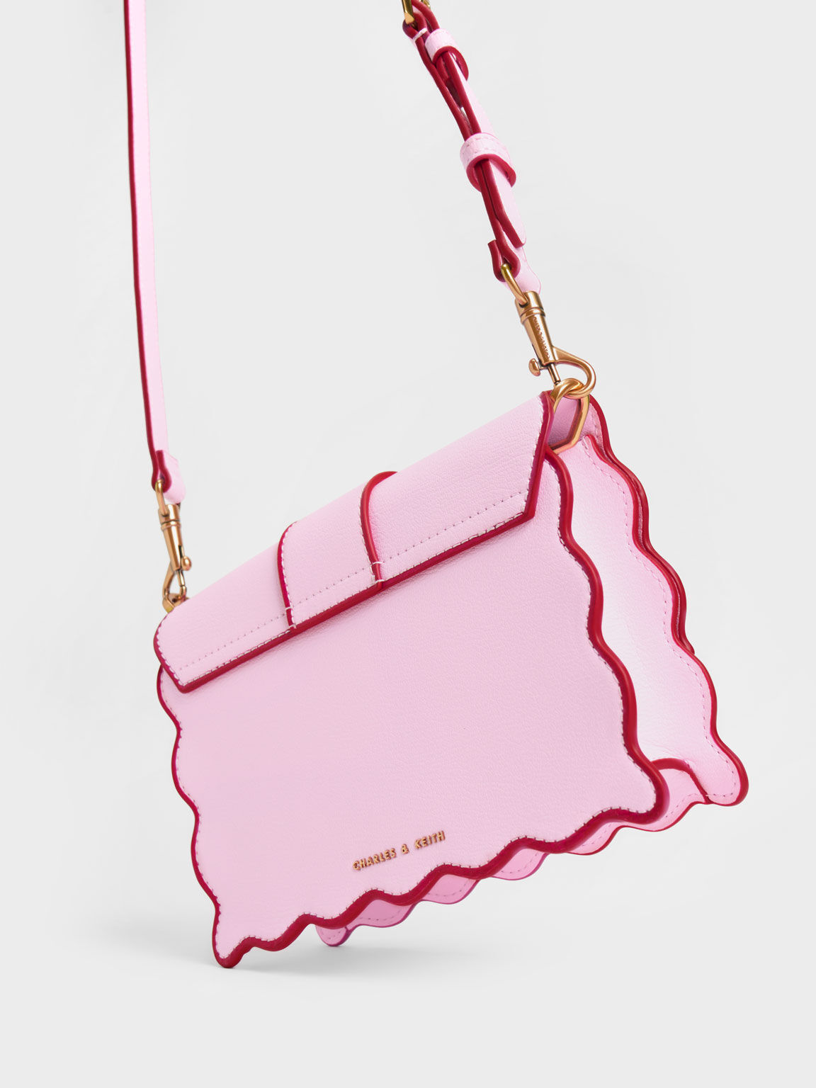 Charles and keith scallop bag hotsell