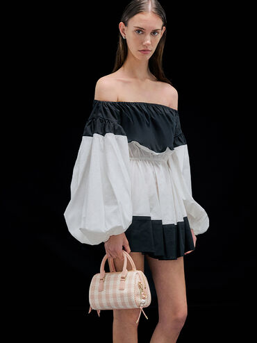 กระเป๋าโบว์ลิ่งลายตารางรุ่น Everleigh, สีชมพูอ่อน, hi-res