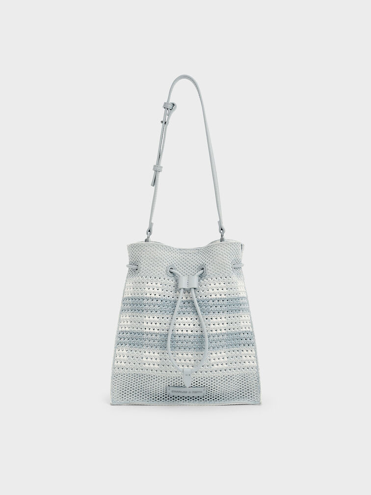 กระเป๋าทรงถังลายตารางหมากรุกแบบถักรุ่น Ida, สีซีซอลต์บลู, hi-res