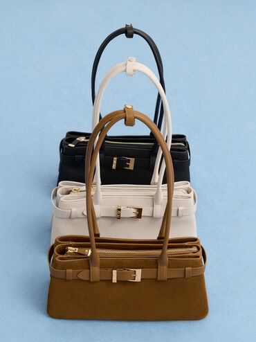กระเป๋าสะพายไหล่หนังกลับแท้ตกแต่งสายเข็มขัดรุ่น Jody, สีเอ็มเบอร์บราวน์, hi-res