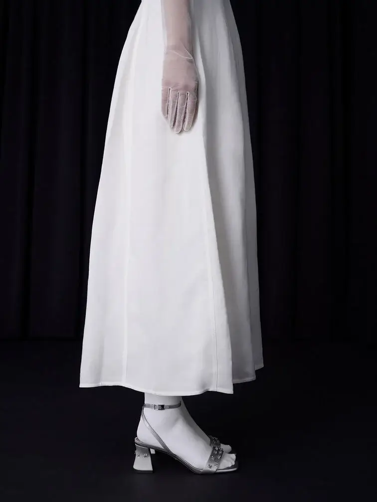 Block heels are a sturdy and comfortable option for prom.