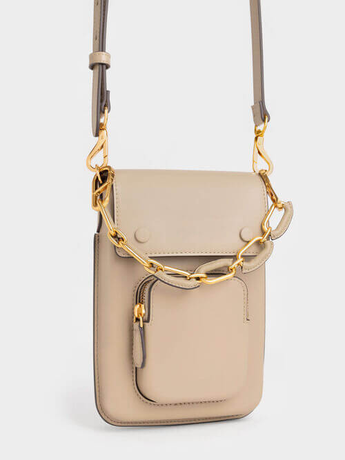 กระเป๋าสะพายข้าง Amber Chain-Handle Long Crossbody Bag