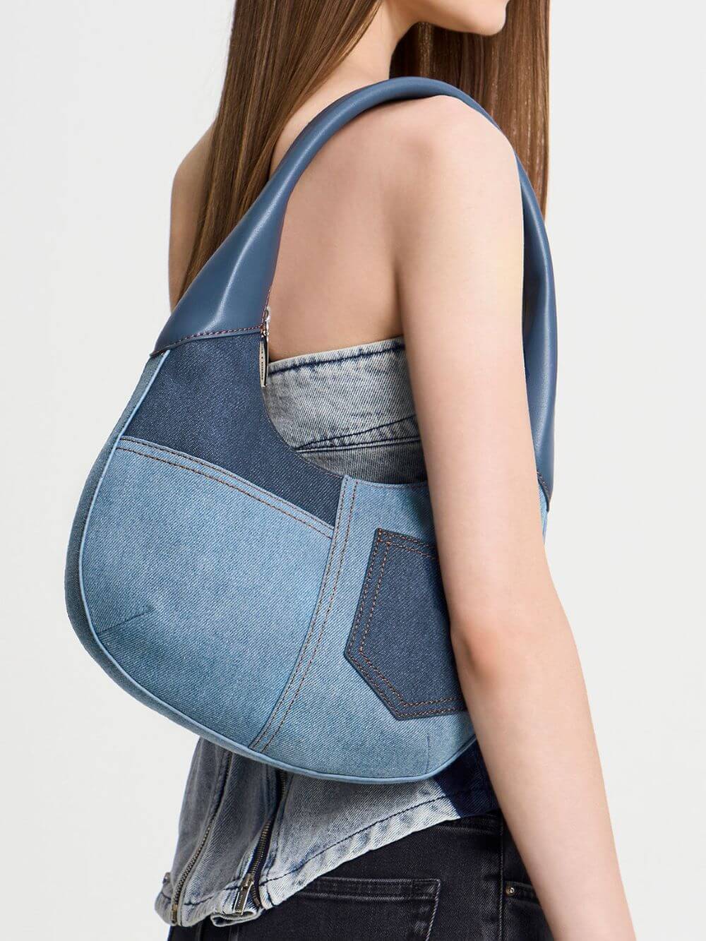 Women's Koa square push-lock shoulder bag and Koa thong sandals - CHARLES & KEITH