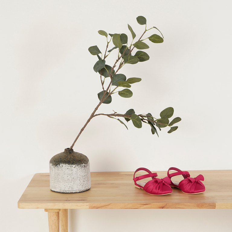 Girls’ satin ballerina flats in fuchsia – CHARLES & KEITH