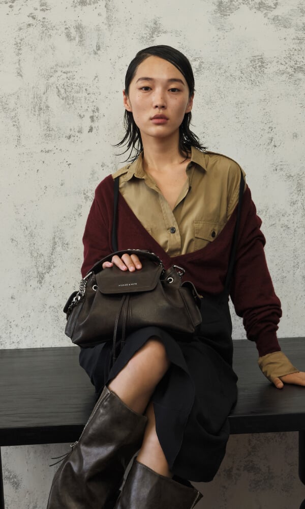 Women’s Noane side-pocket bucket bag - CHARLES & KEITH