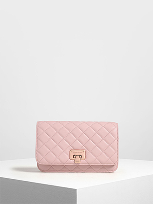 QUILTED CLUTCH