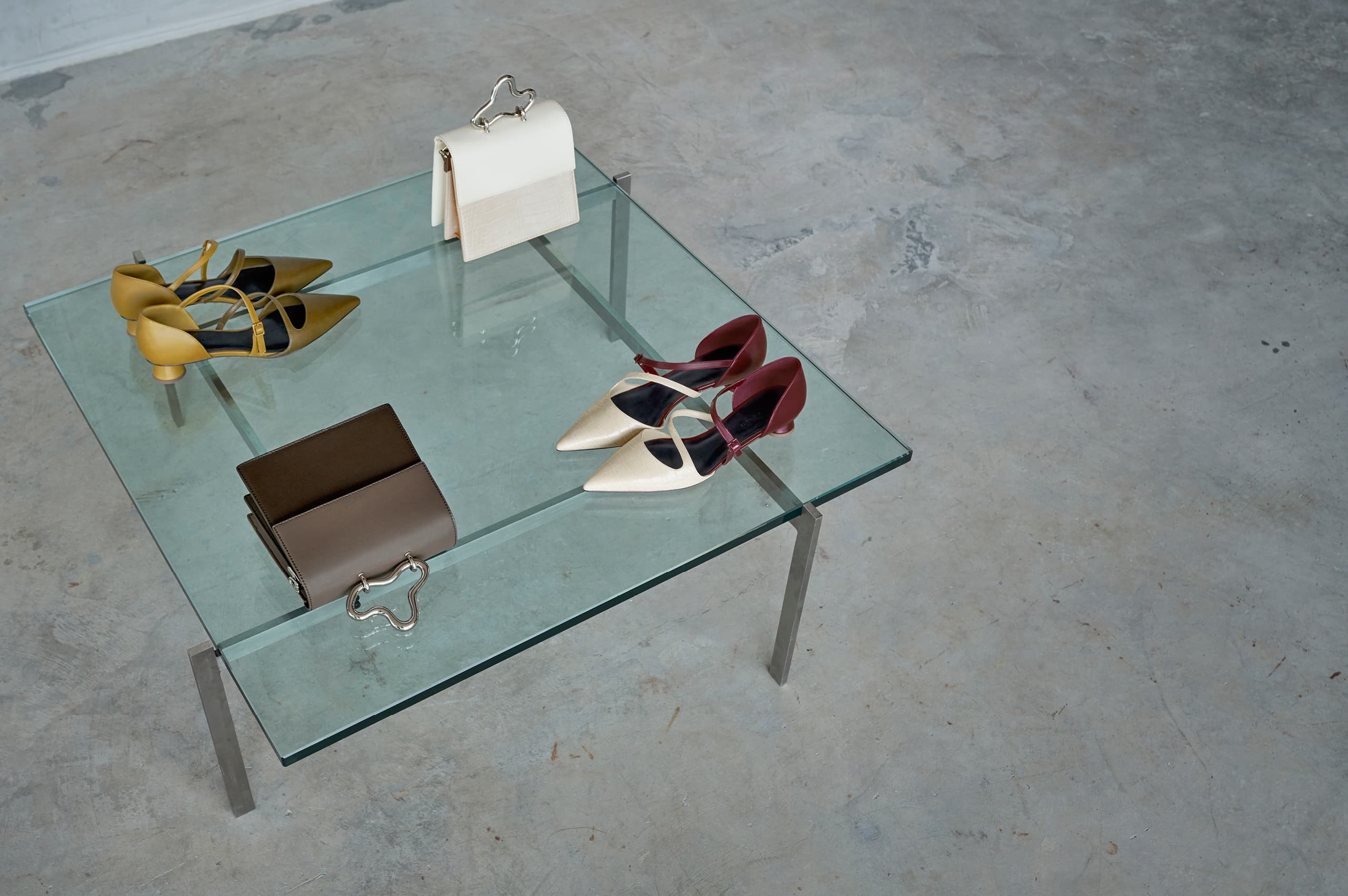 – CHARLES & KEITH